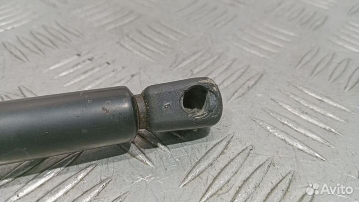 Б/У Амортизатор крышки багажника Audi A6 C5#001