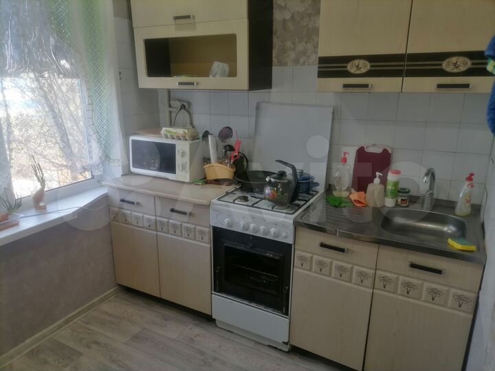 Комната 14 м² в 2-к., 3/5 эт.