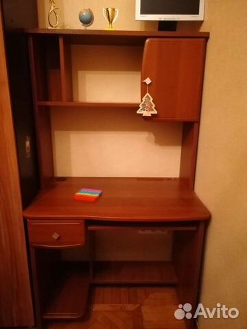 Письменный стол