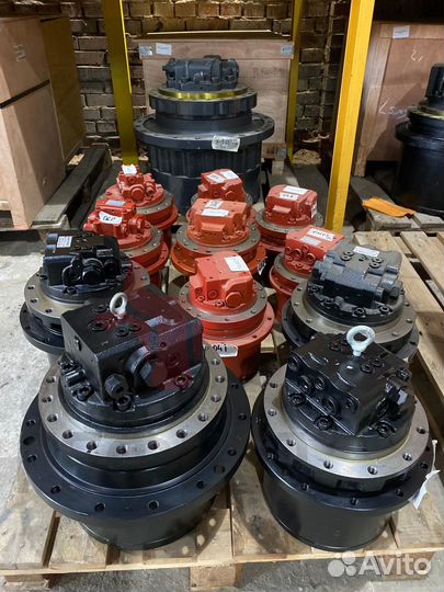 Бортовой редуктор хода Hitachi ZX210LC