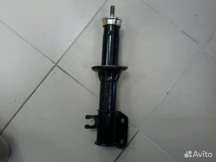 Стойка Daewoo Matiz Spark передняя