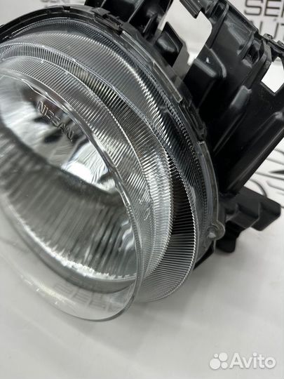 Фара передняя правая Nissan Juke YF15 1.6 HR16DE