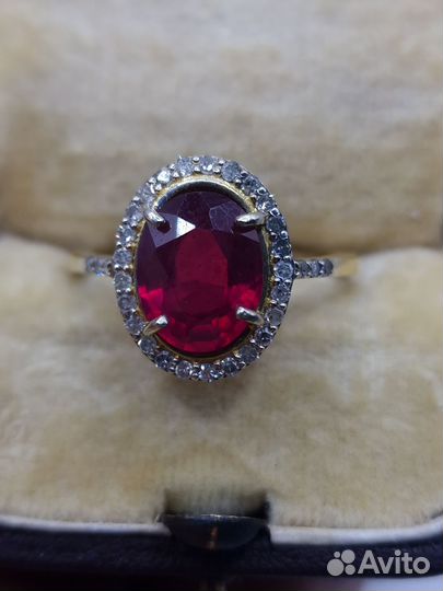 Кольцо с рубином и бриллиантами