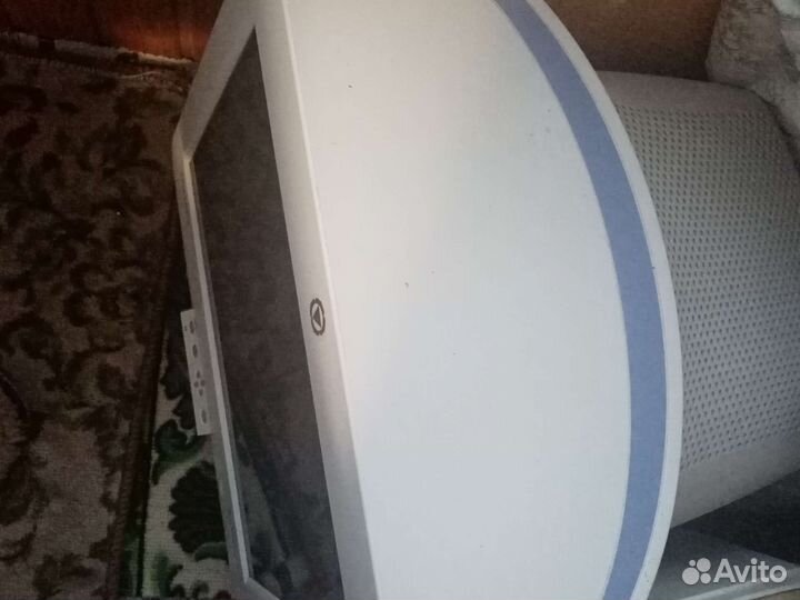 Системный блок с монитором