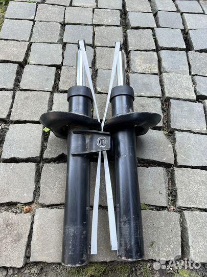 Стойки на volkswagen b6