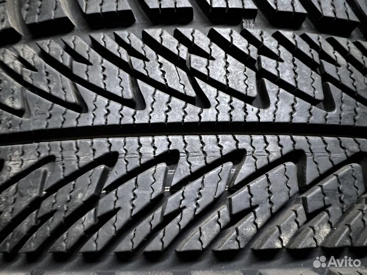 Goodyear UltraGrip 285/45 R20
