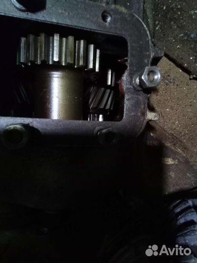 Угловой редуктор Ниссан X-treil