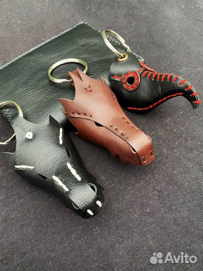 Брелок голова дракона, чумного доктора из кожи