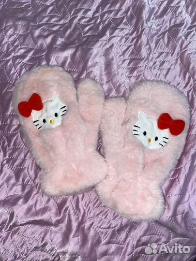 Варежки hello kitty