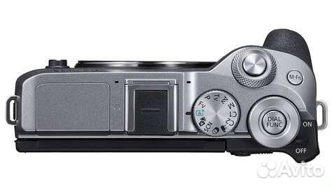 Canon EOS M6 Mark II Kit 18-150 mm silver