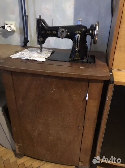 Швейная машина altenburg