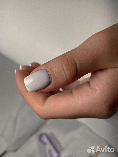 Модель на маникюр и педикюр