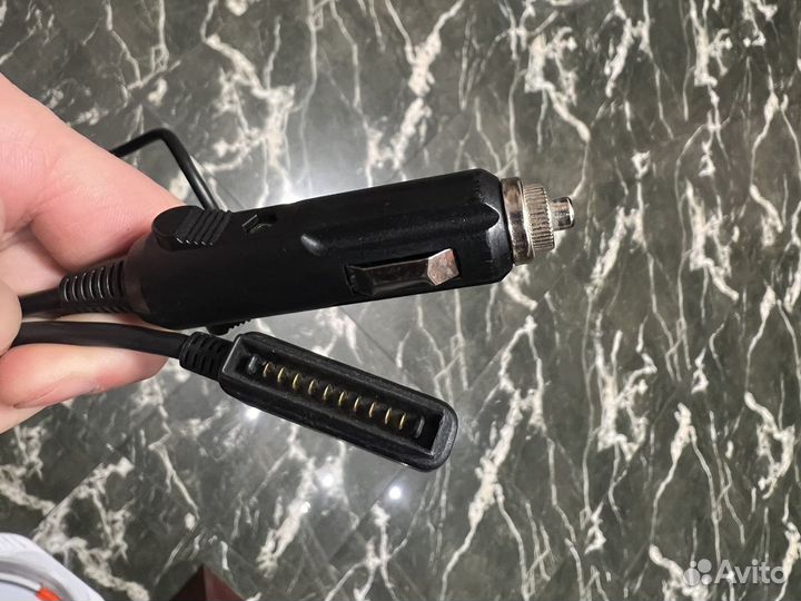 Автомобильная зарядка DJI для аккумулятора Mavic