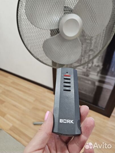 Вентилятор напольный Bork