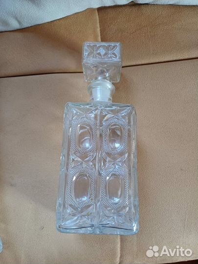 Штоф хрустальный для шампанскои и вино