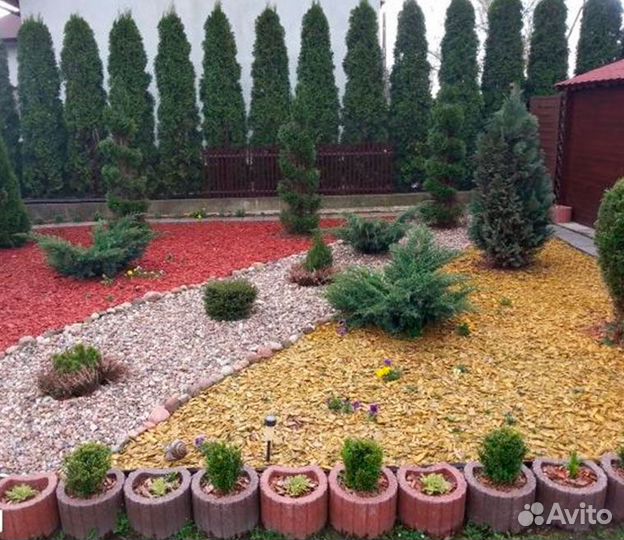 Сосновая кора и мульча цветная