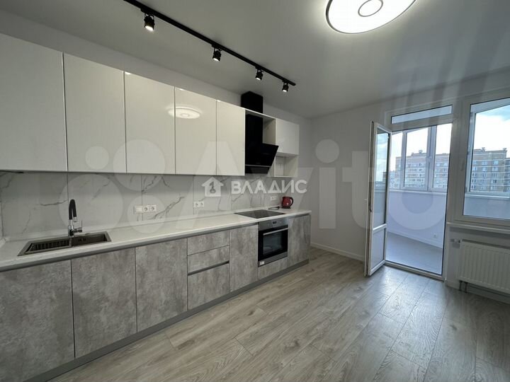 2-к. квартира, 63,3 м², 14/17 эт.