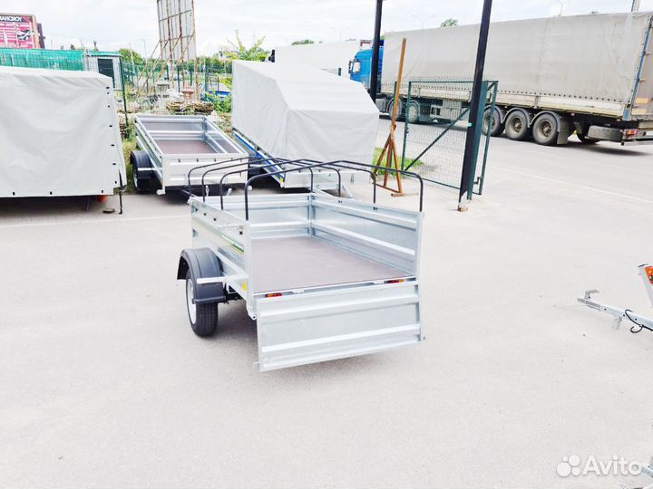 Прицеп на легковой автомобиль