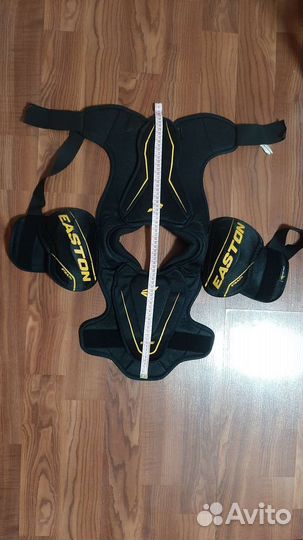 Нагрудник хоккейный на ребёнка 11 -14 лет