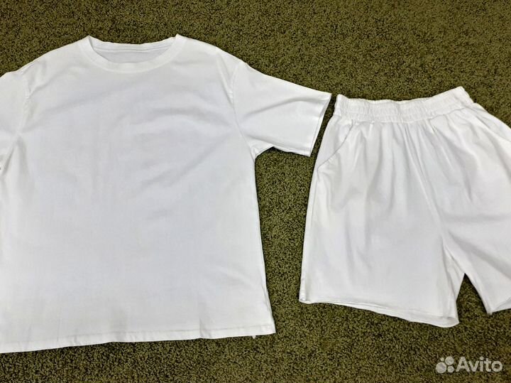 Спортивный костюм женский / футболка + шорты