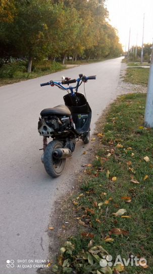 Продаю скутер Ямаха Джог