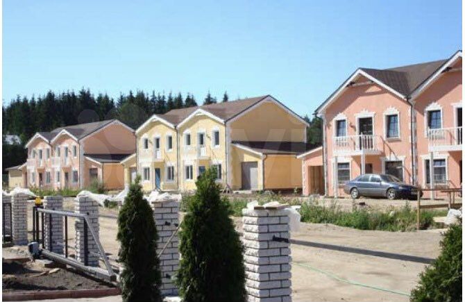 Таунхаус 390 м² на участке 7,5 сот.