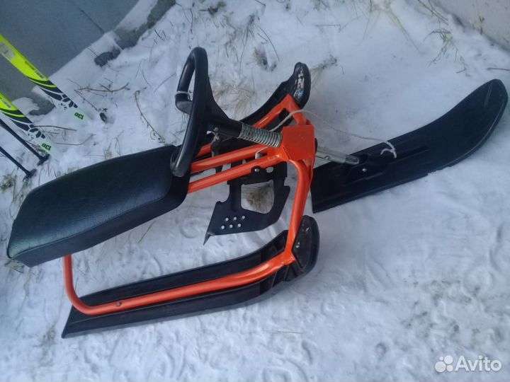 Детский снегокат бу