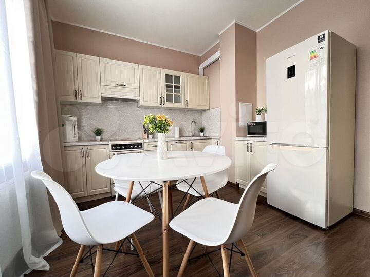 2-к. квартира, 55 м², 10/12 эт.