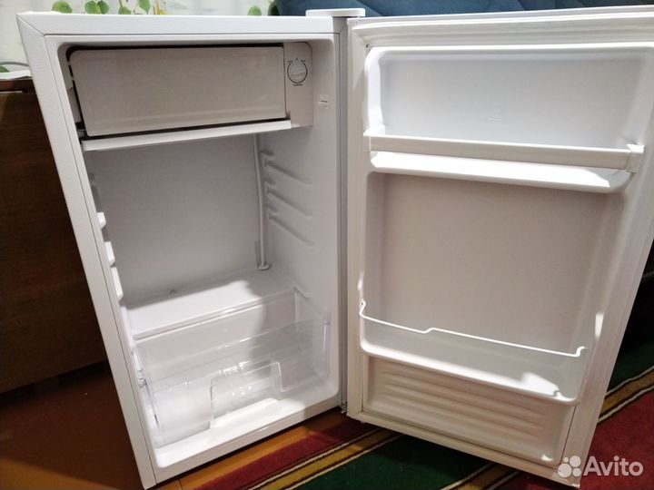 Компактный холодильник