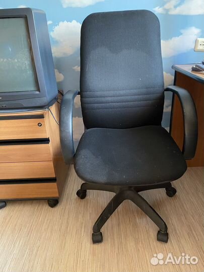 Компьютерное кресло б/у