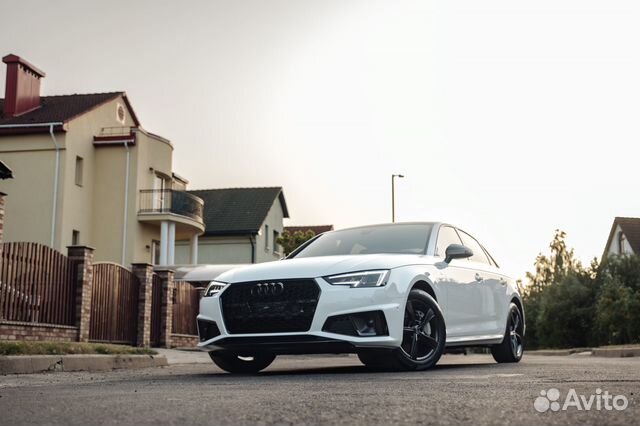 Audi A4 2.0 AMT, 2018, 41 000 км