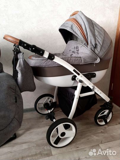 Коляска Coletto.Aвтолюлька
