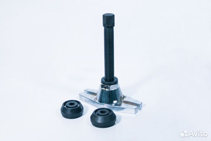 Универсальный съемник ступицы заднего колеса HCB A