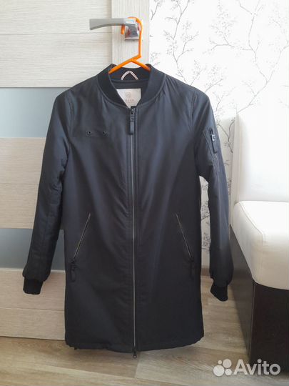 Ветровка женская