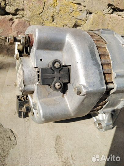 Генератор 14В 95А на паз