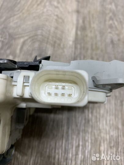 Audi Q5 SQ5 8R Замок двери передней левой