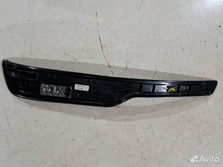 Накладка порога внутренняя задняя правая Bmw 3