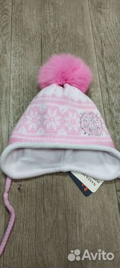 Новые зимнии польские шапки для девочек