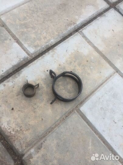 Хомуты пружинные