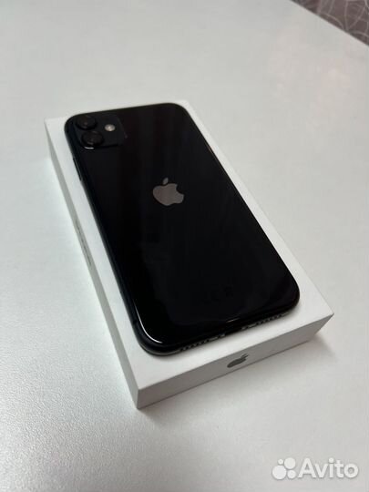 iPhone 11, 64 ГБ