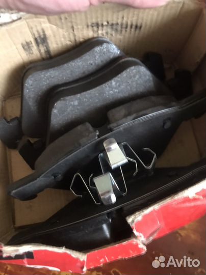 Тормозные колодки передние BMW