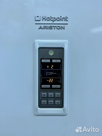 Холодильник Hotpoint Ariston 200см