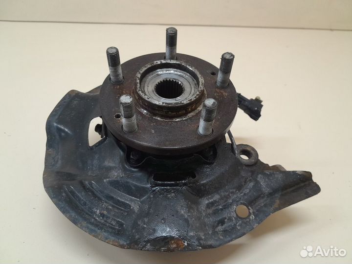 Кулак поворотный передний левый Hyundai Sonata 6 Y