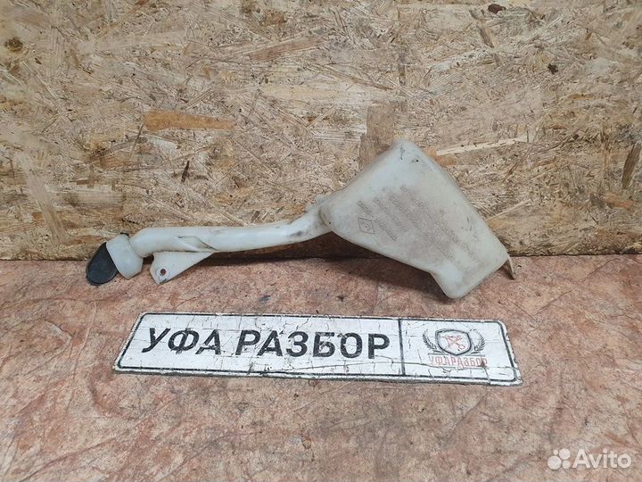 Бачок омывателя 2.0 АКПП Renault Laguna 1998-2001