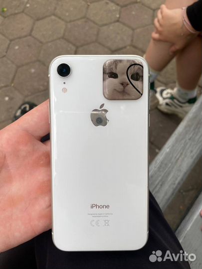 Телефон iPhone xr