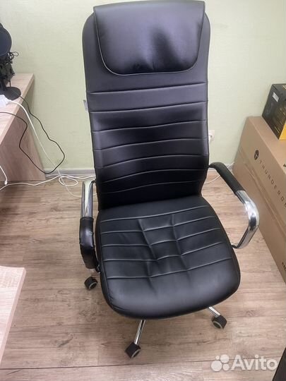 Компьютерное кресло