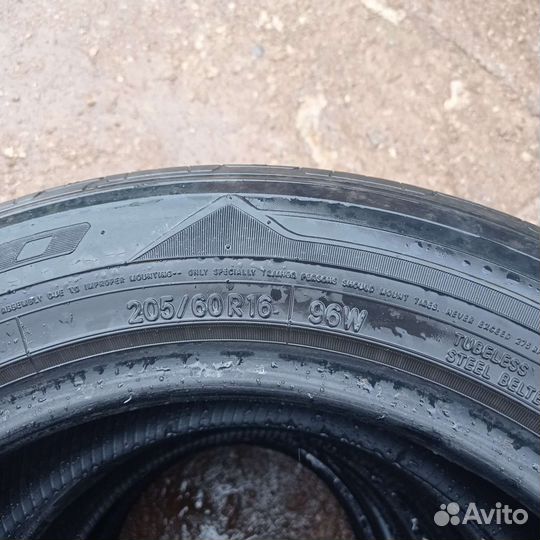 Nitto NT830 205/60 R16