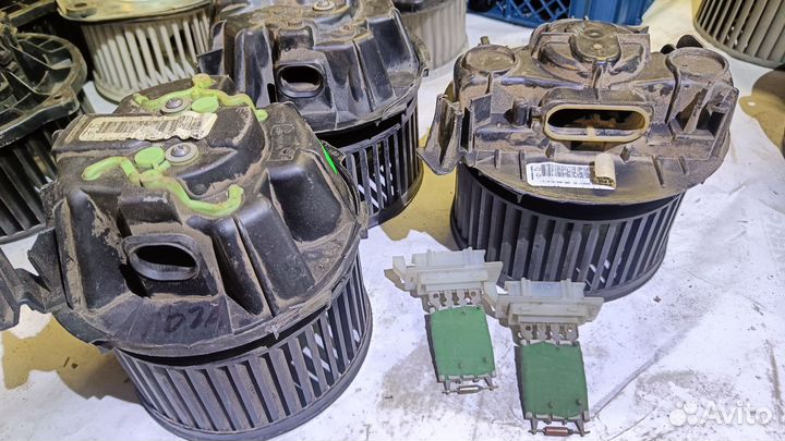 Мотор отопителя Рено логан, Сандеро. Дастер