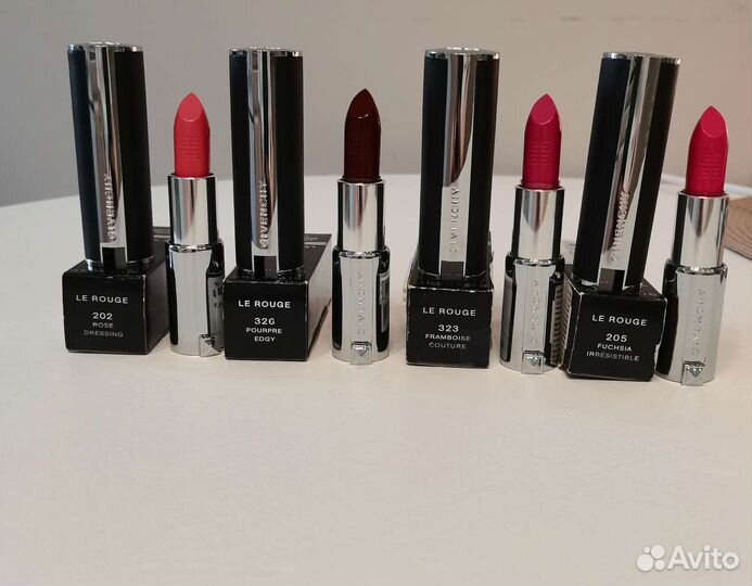 Givenchy помада