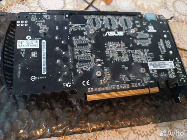Видеокарта asus GTX550Ti 1GB